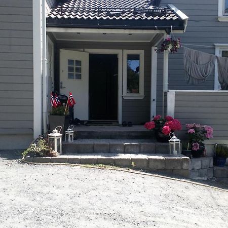 Nevervally B&B Grimstad  Exterior foto